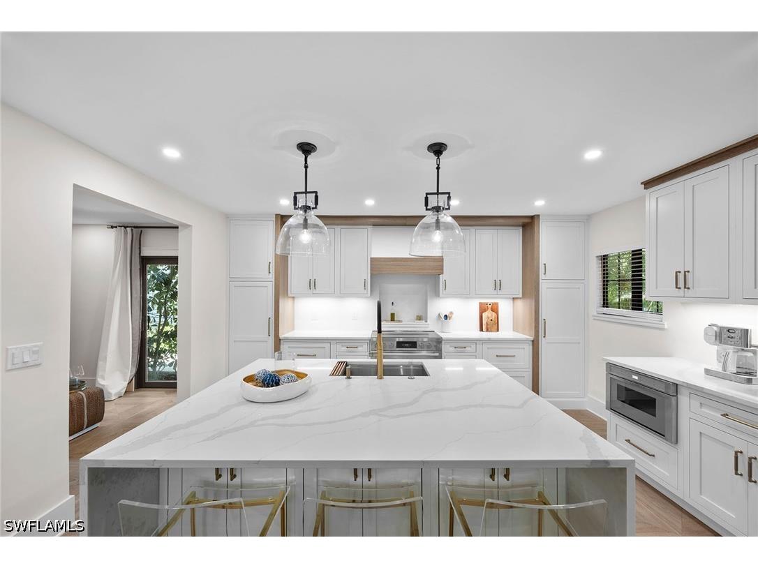 392 7th Avenue S #4 Naples FL 34102 226020882 image11