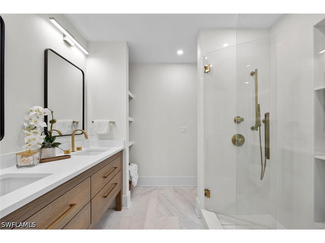392 7th Avenue S #4 Naples FL 34102 226020882 image17