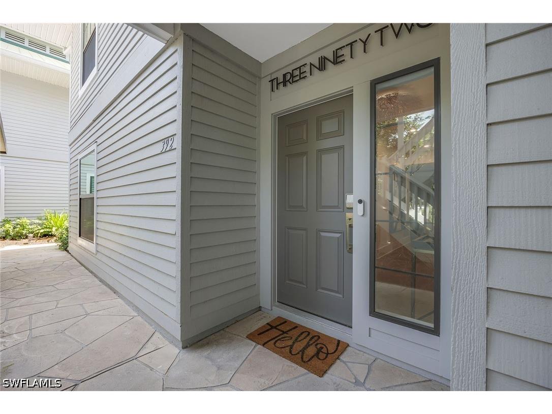 392 7th Avenue S #4 Naples FL 34102 226020882 image2
