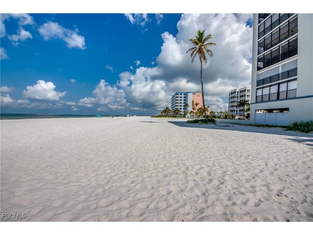 392 Estero Boulevard #305 Fort Myers Beach FL 33931 2025019798 image1