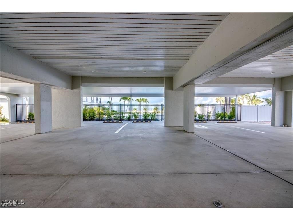 392 Estero Boulevard #305 Fort Myers Beach FL 33931 2025019798 image17