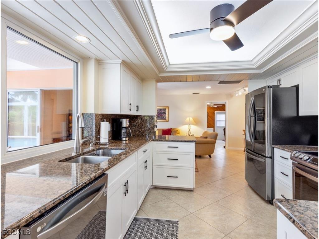 392 Snow Drive Fort Myers FL 33919 2026001032 image25