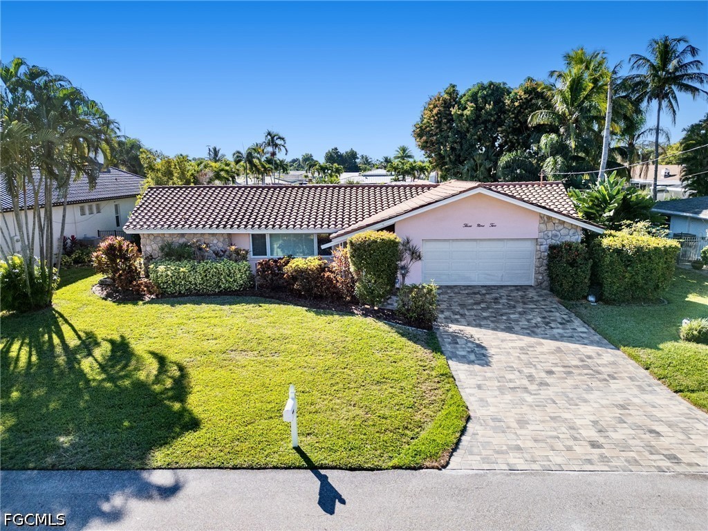 392 Snow Drive Fort Myers FL 33919 2026024222 image49