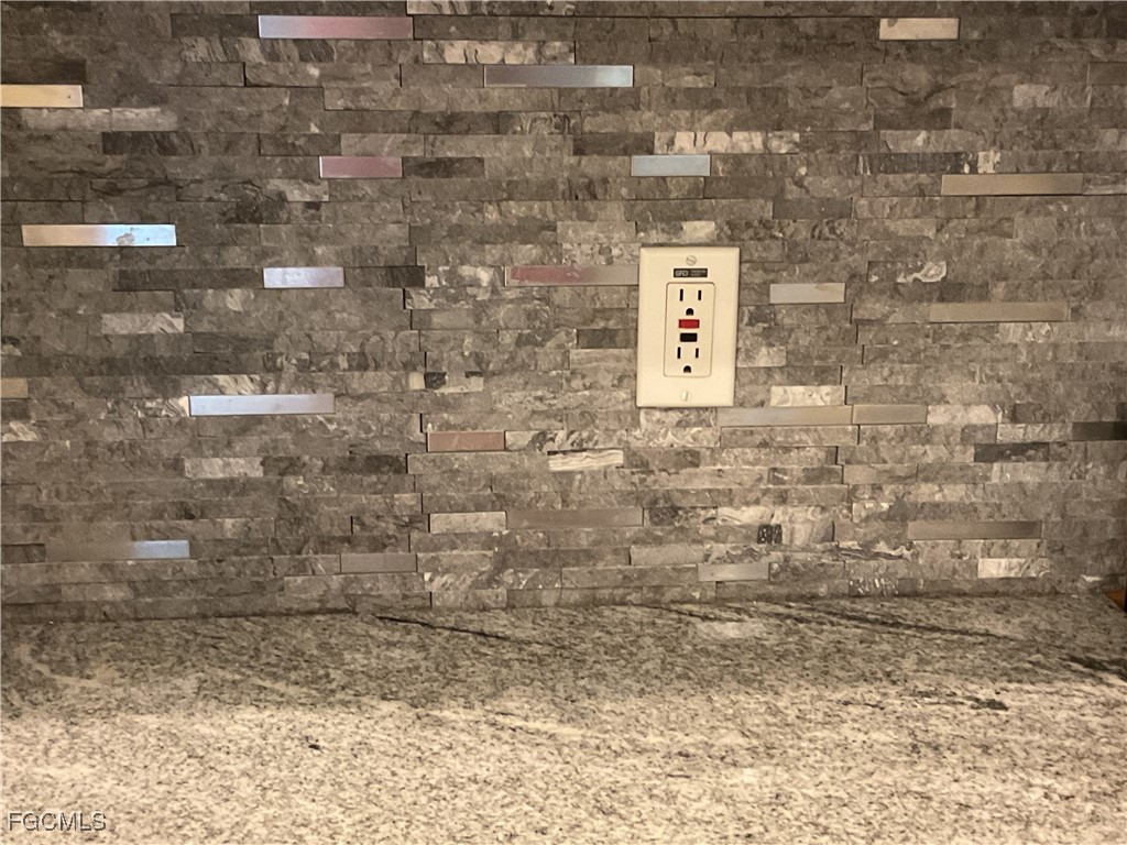 3920 SE 2nd Place Cape Coral FL 33904 2025024260 image15