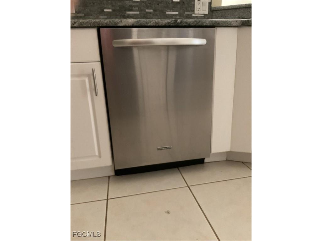 3920 SE 2nd Place Cape Coral FL 33904 2025024264 image19