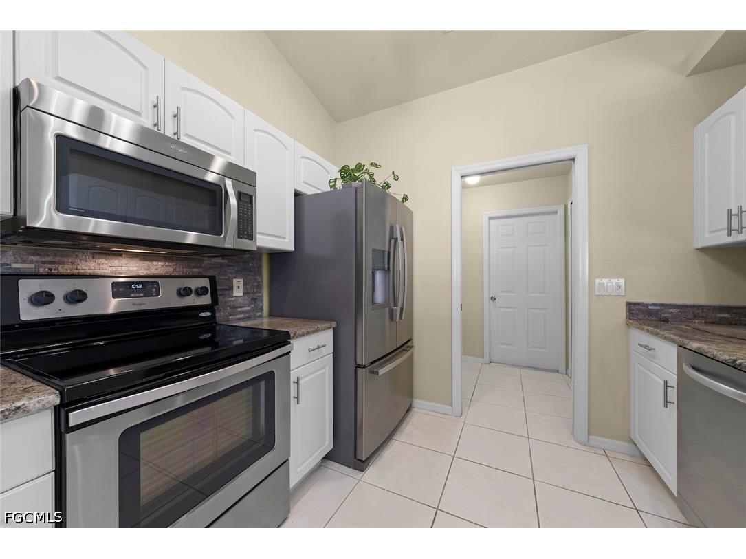 3920 SE 2nd Place Cape Coral FL 33904 2026027050 image16