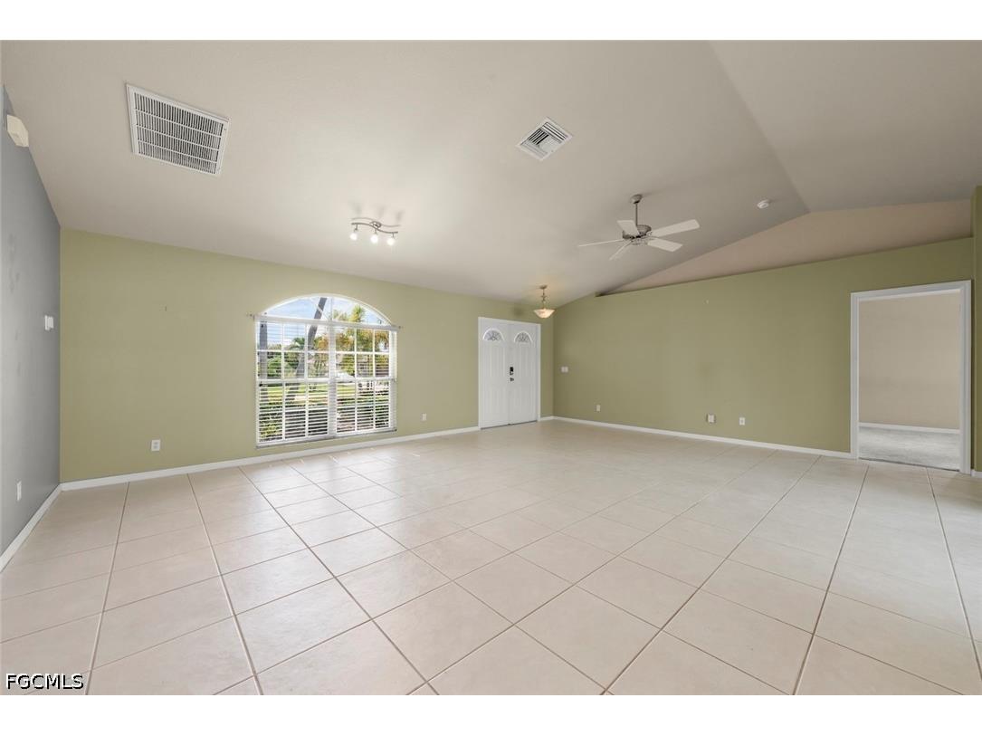 3920 SE 2nd Place Cape Coral FL 33904 2026027050 image5