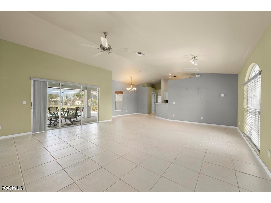 3920 SE 2nd Place Cape Coral FL 33904 2026027050 image7