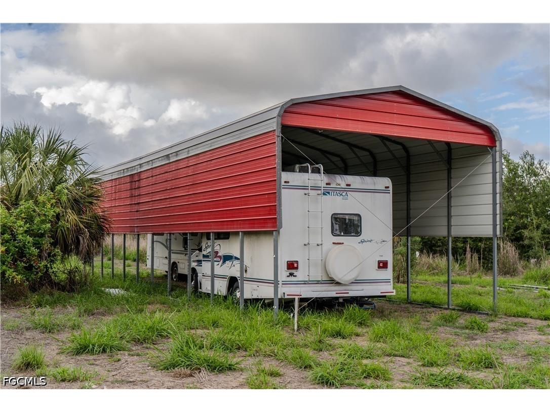 3921 Ft Denaud Rd SW Labelle FL 33935 2026019788 image2