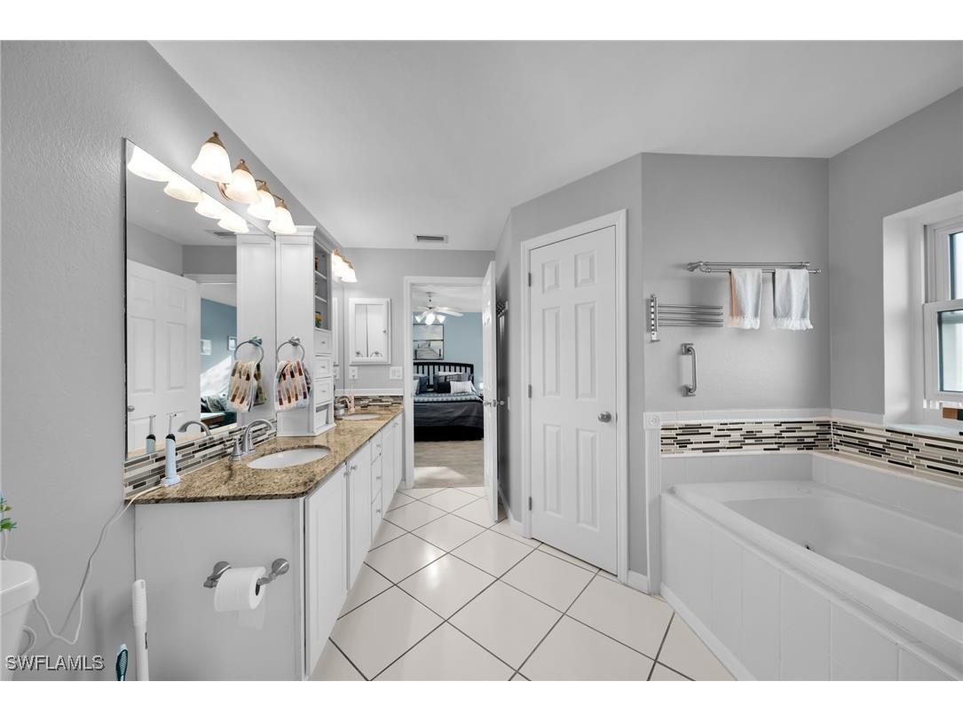 3922 NE 23rd Place Cape Coral FL 33909 225077145 image15