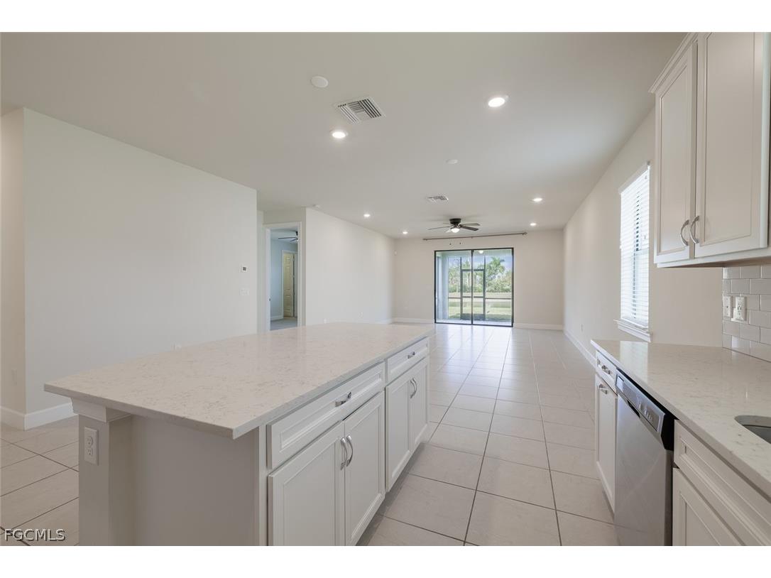 3922 Spotted Eagle Way Fort Myers FL 33966 2026011896 image8