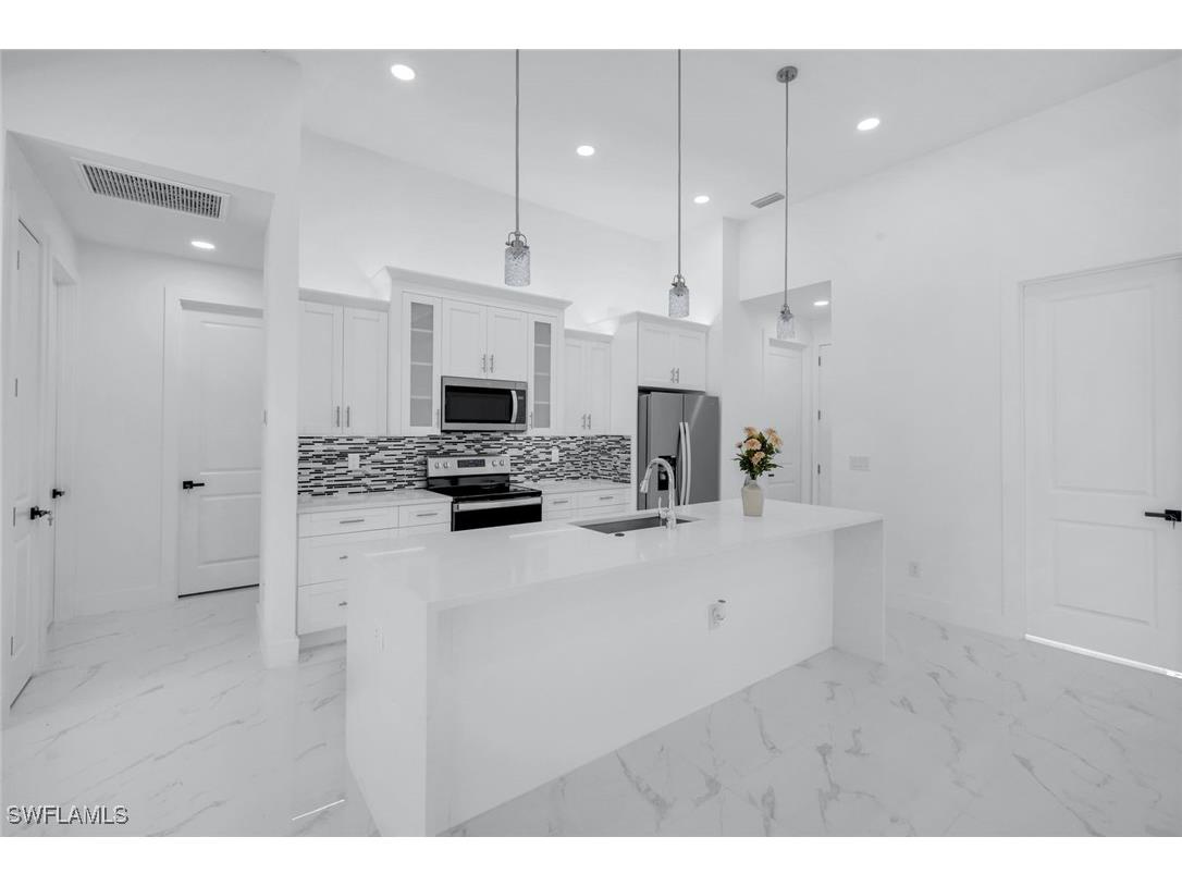 3923 NW 38th Street Cape Coral FL 33993 225071140 image12