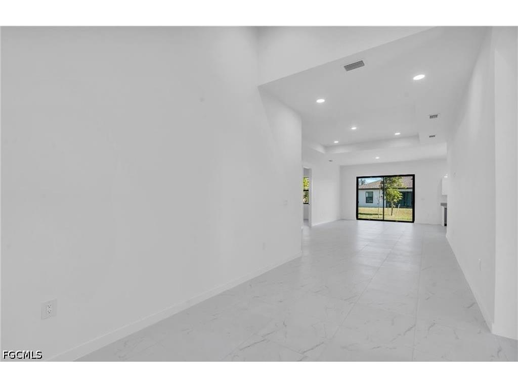3924 NW 38th Street Cape Coral FL 33993 2026021955 image10
