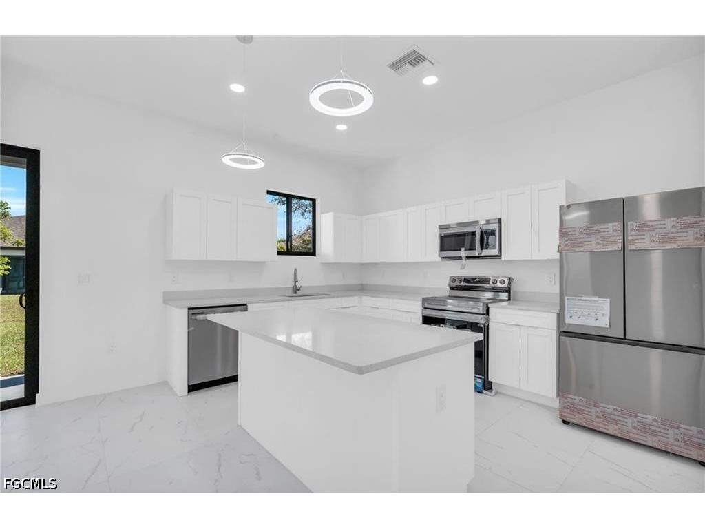 3924 NW 38th Street Cape Coral FL 33993 2026021955 image17