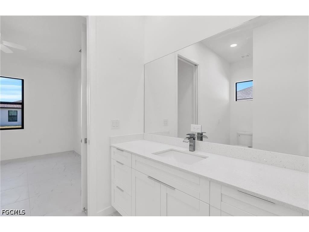 3924 NW 38th Street Cape Coral FL 33993 2026021955 image29