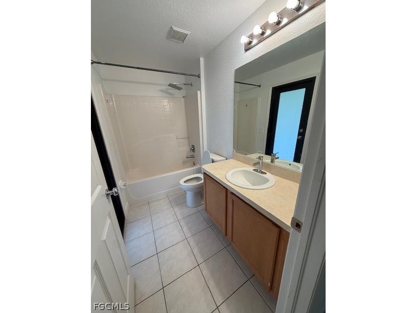 3925 E Gator Circle Cape Coral FL 33909 2026012998 image15