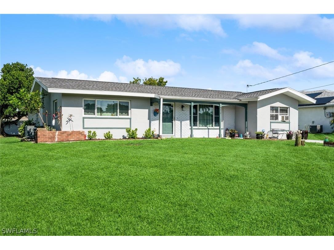 3926 SE 10th Place Cape Coral FL 33904 224062795 image1