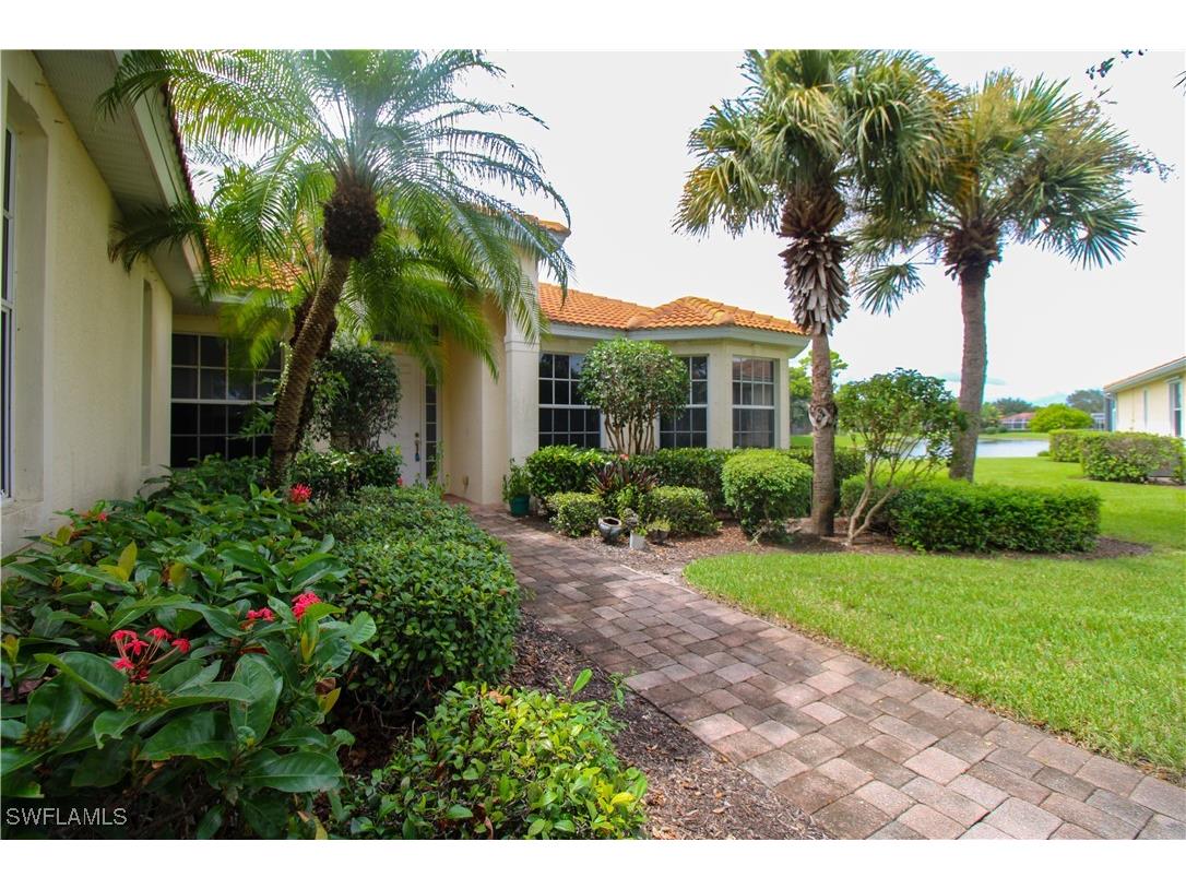 3927 Aurora Court Naples FL 34116 225084584 image1