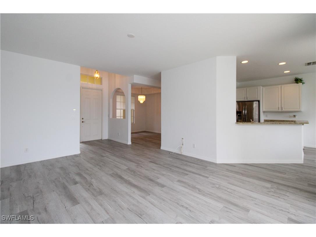 3927 Aurora Court Naples FL 34116 225084584 image10