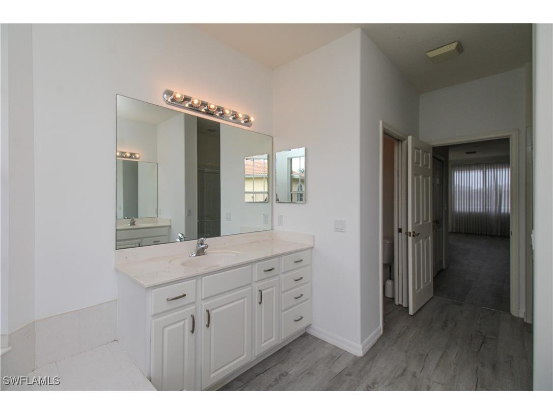 3927 Aurora Court Naples FL 34116 225084584 image17