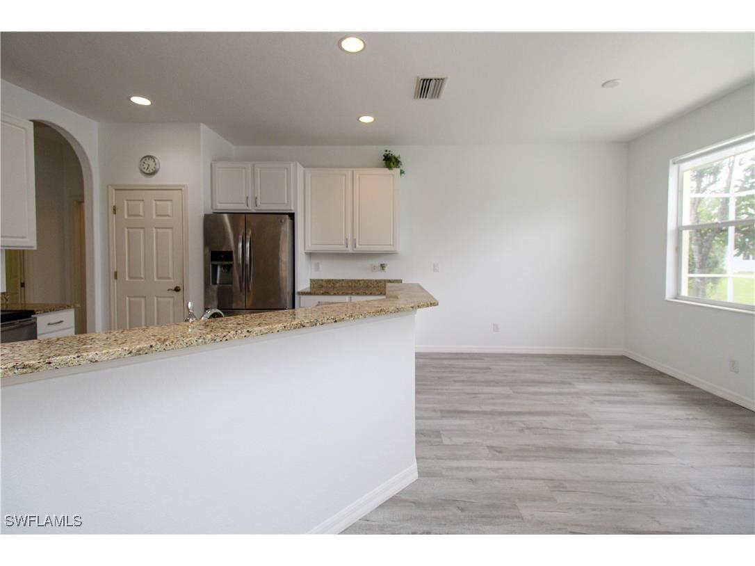 3927 Aurora Court Naples FL 34116 225084584 image9