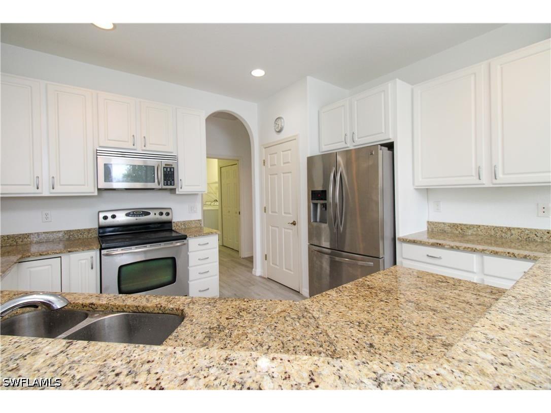 3927 Aurora Court Naples FL 34116 226019828 image9