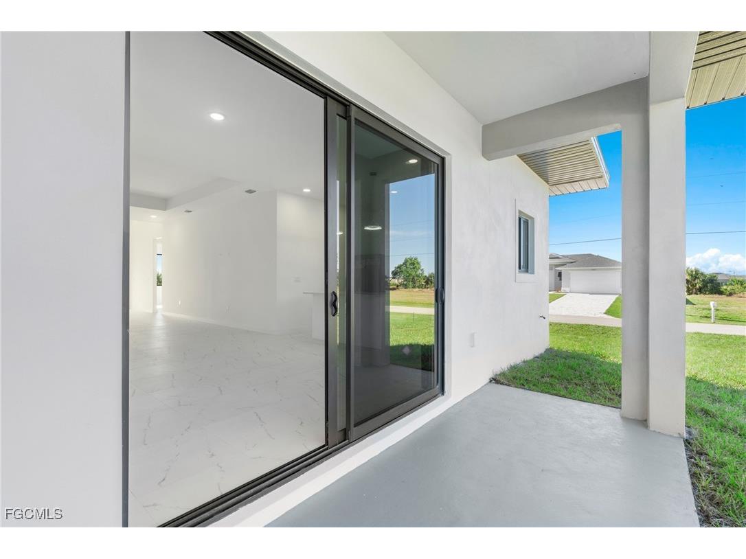 3927 NW 38th Street Cape Coral FL 33993 2025013464 image35