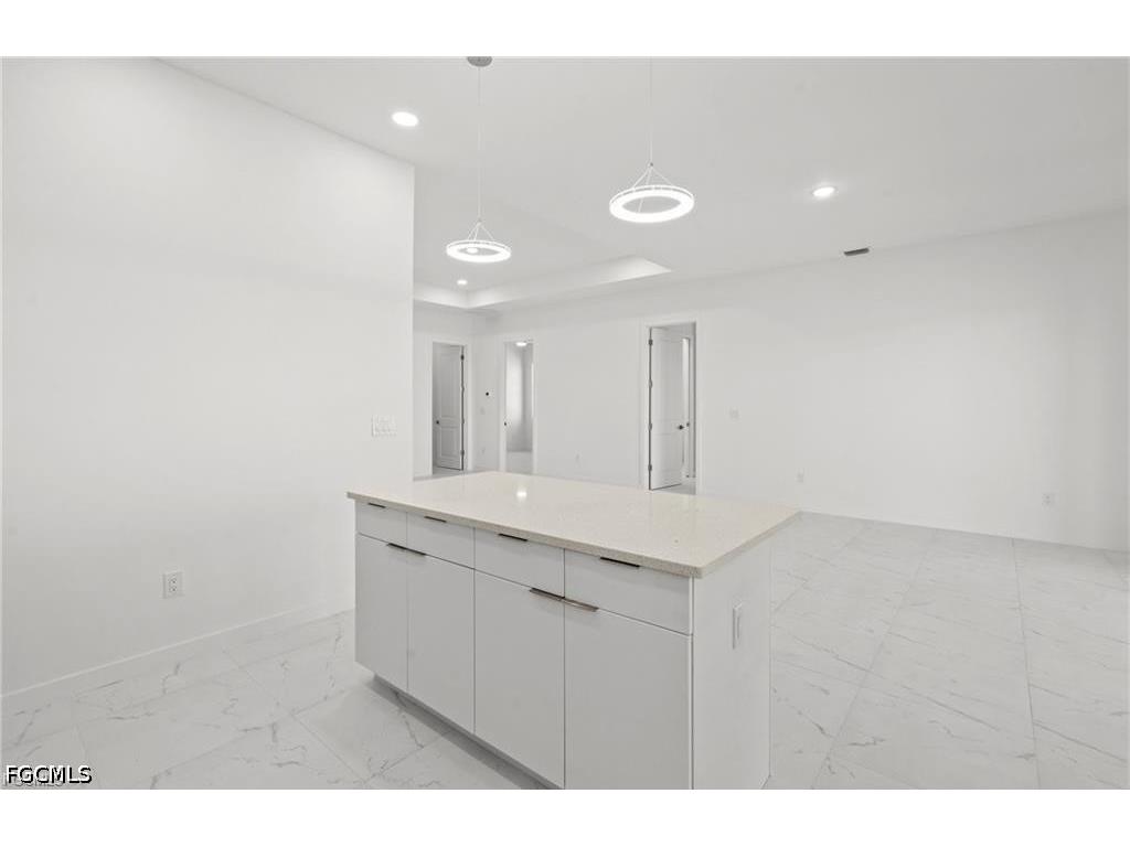 3927 NW 40th Terrace Cape Coral FL 33993 2026019865 image10