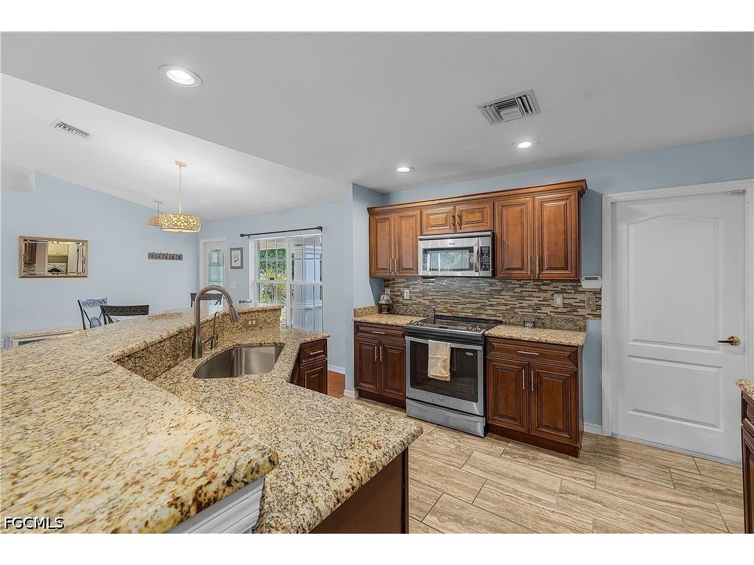 3928 NW 41st Place Cape Coral FL 33993 2026017894 image19