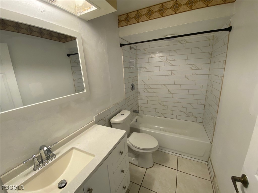 3928 Santa Barbara Boulevard Cape Coral FL 33914 2025008491 image15