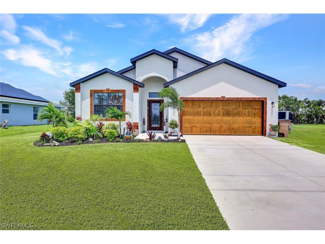 3929 Agualinda Boulevard Cape Coral FL 33914 223045669 image1