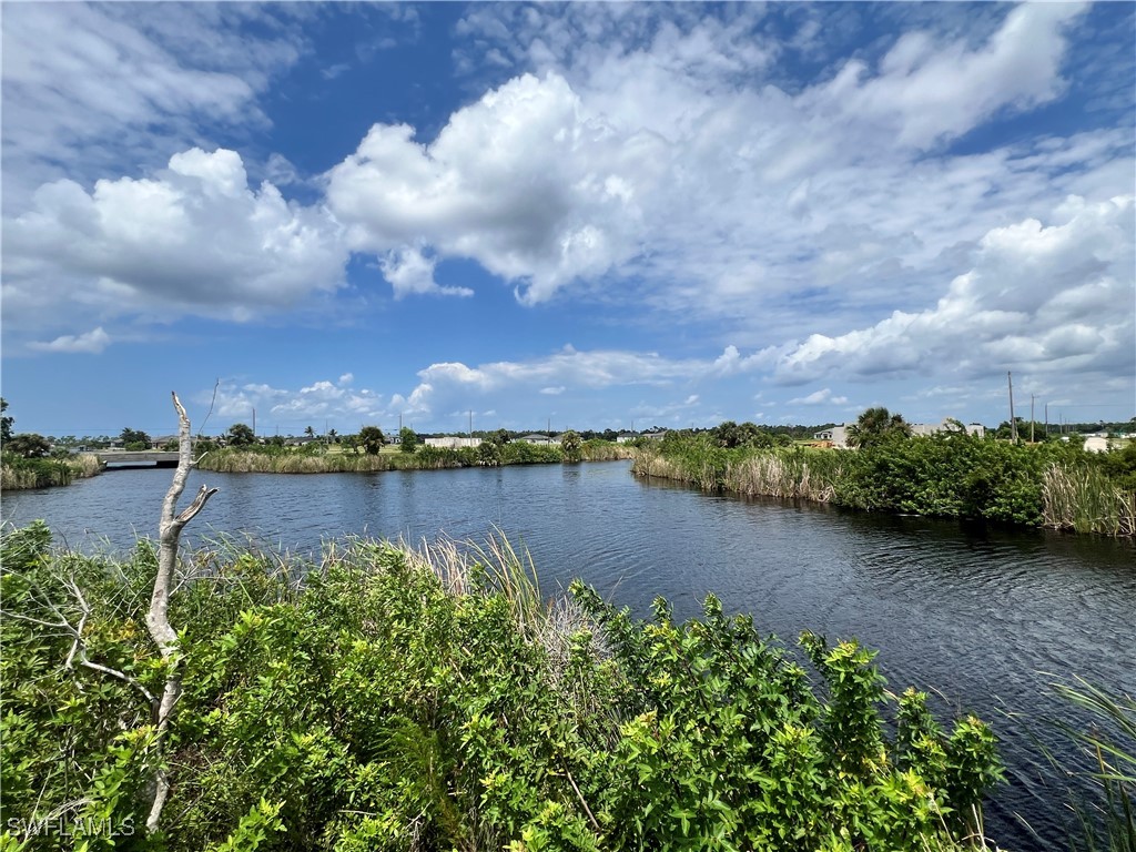 3929 NW 39th Street Cape Coral FL 33993 224068836 image1