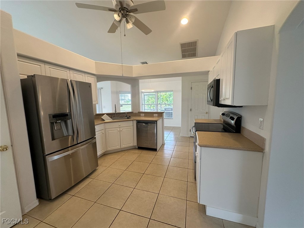 3929 NW 42nd Avenue Cape Coral FL 33993 2025020870 image12