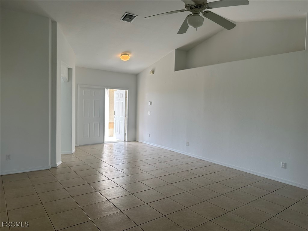 3929 NW 42nd Avenue Cape Coral FL 33993 2025020870 image3