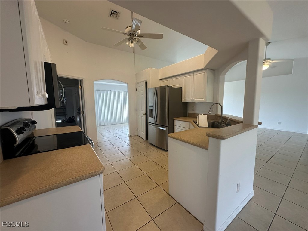 3929 NW 42nd Avenue Cape Coral FL 33993 2025020870 image8