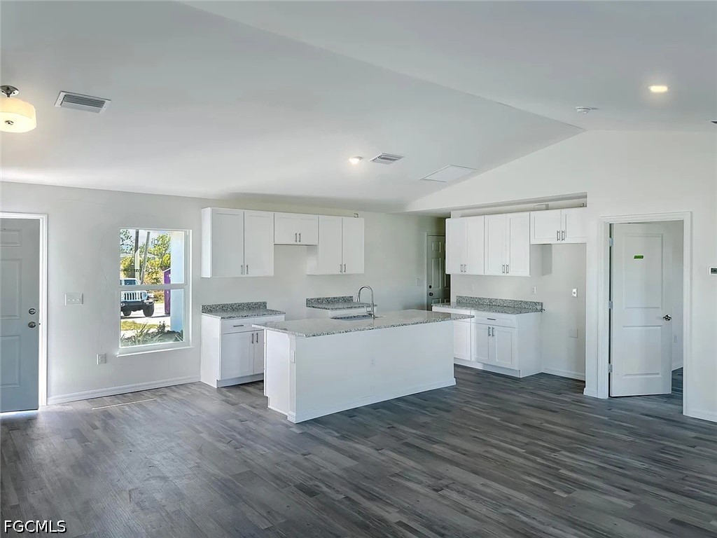 3929 NW 42nd Lane Cape Coral FL 33993 2026017513 image2