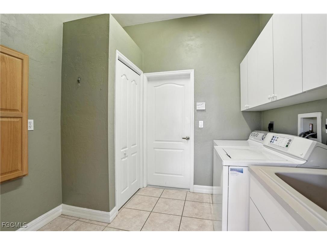 3929 SW 26th Avenue Cape Coral FL 33914 2025001455 image38