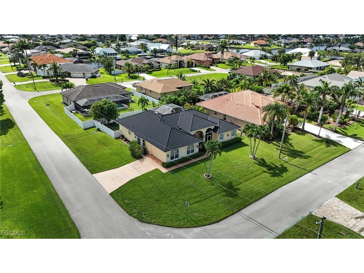 3929 SW 26th Avenue Cape Coral FL 33914 2025001455 image6