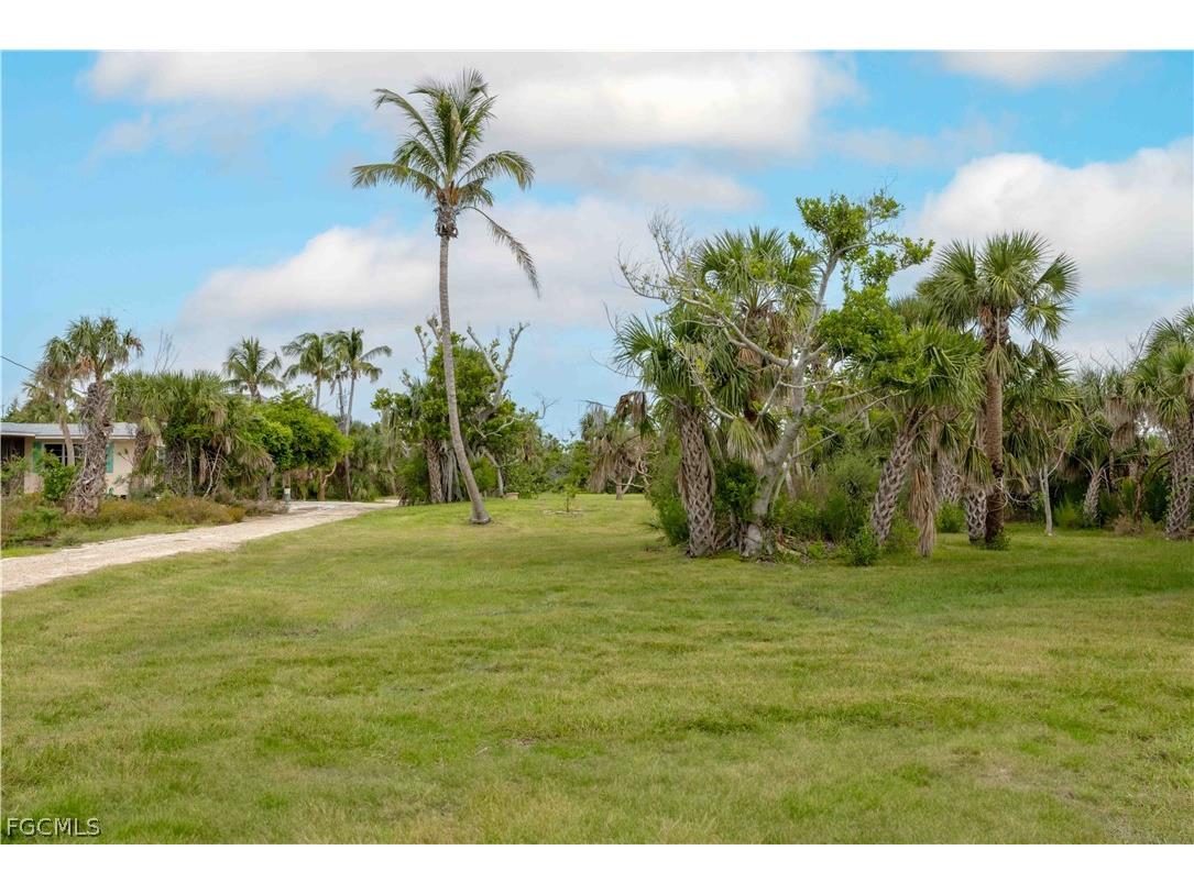 393 & 401 Raintree Place Sanibel FL 33957 2026012645 image7