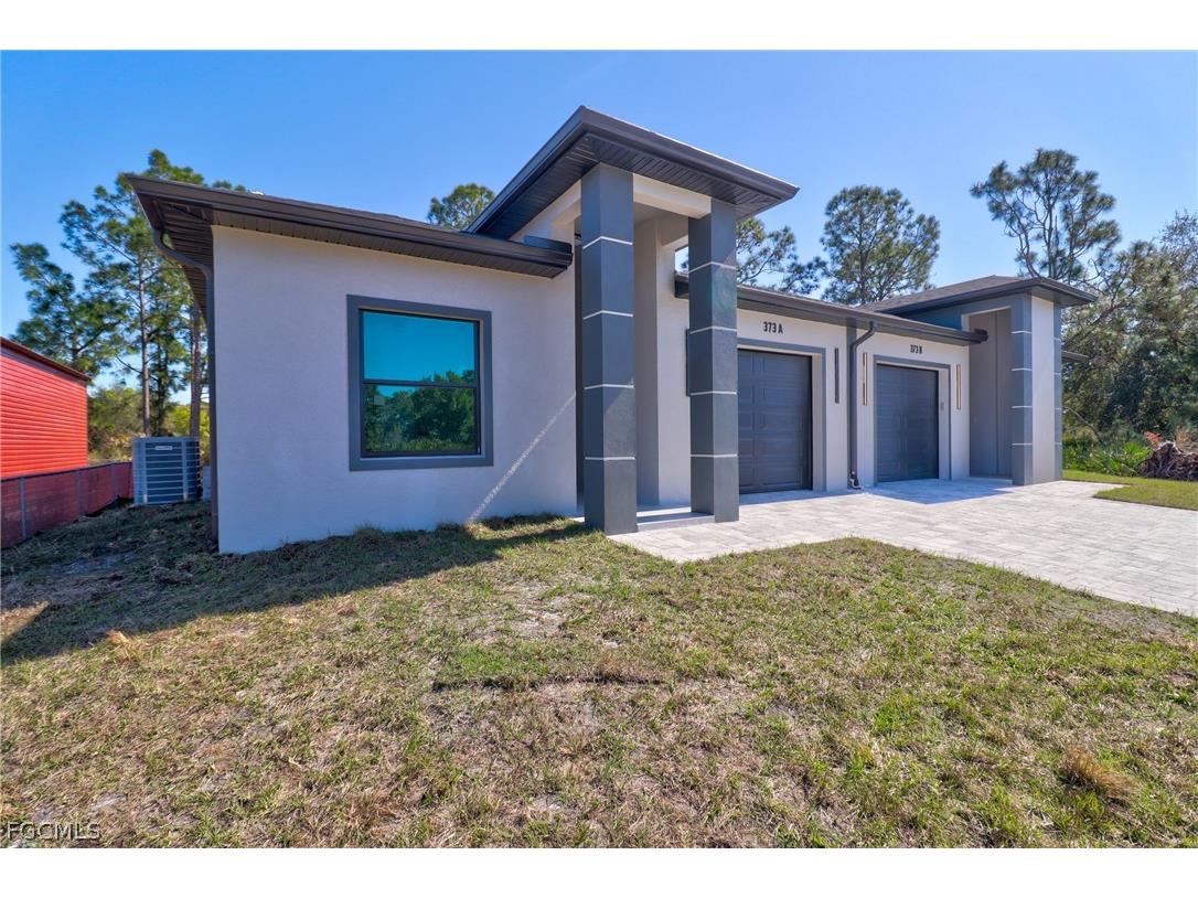 373-375 Lillon Avenue S Lehigh Acres FL 33974 2026006844 image2