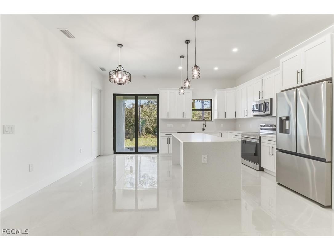 373-375 Lillon Avenue S Lehigh Acres FL 33974 2026006844 image21