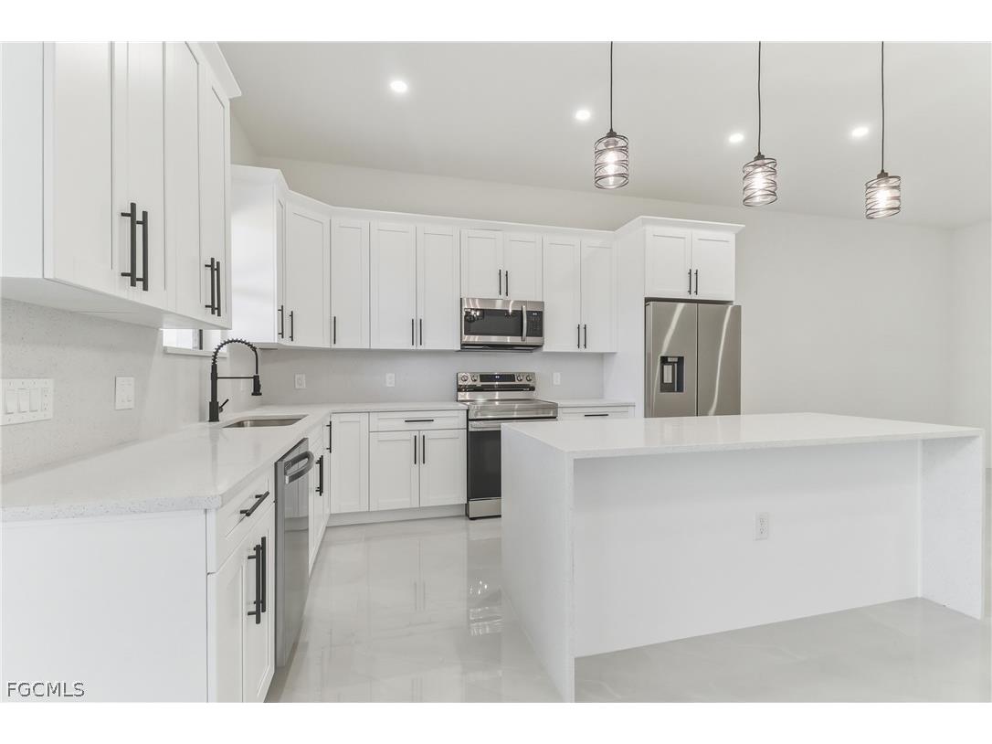 373-375 Lillon Avenue S Lehigh Acres FL 33974 2026006844 image25