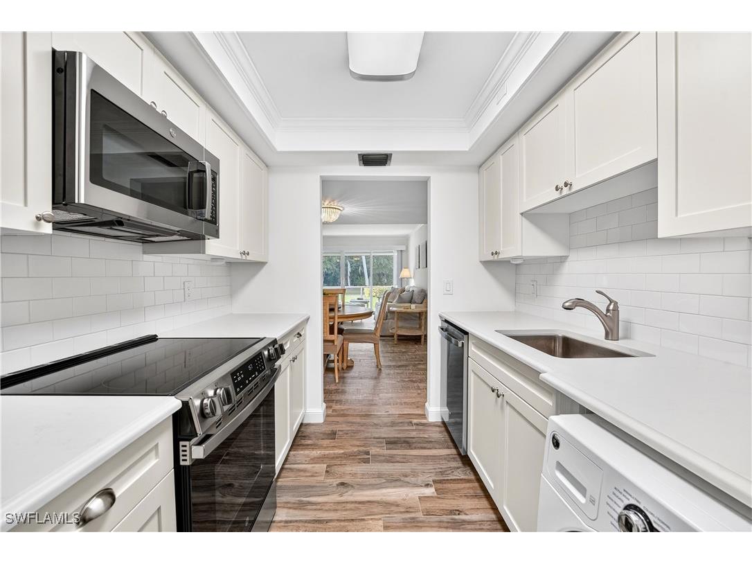 3930 Belair Lane #108 Naples FL 34103 225083708 image5