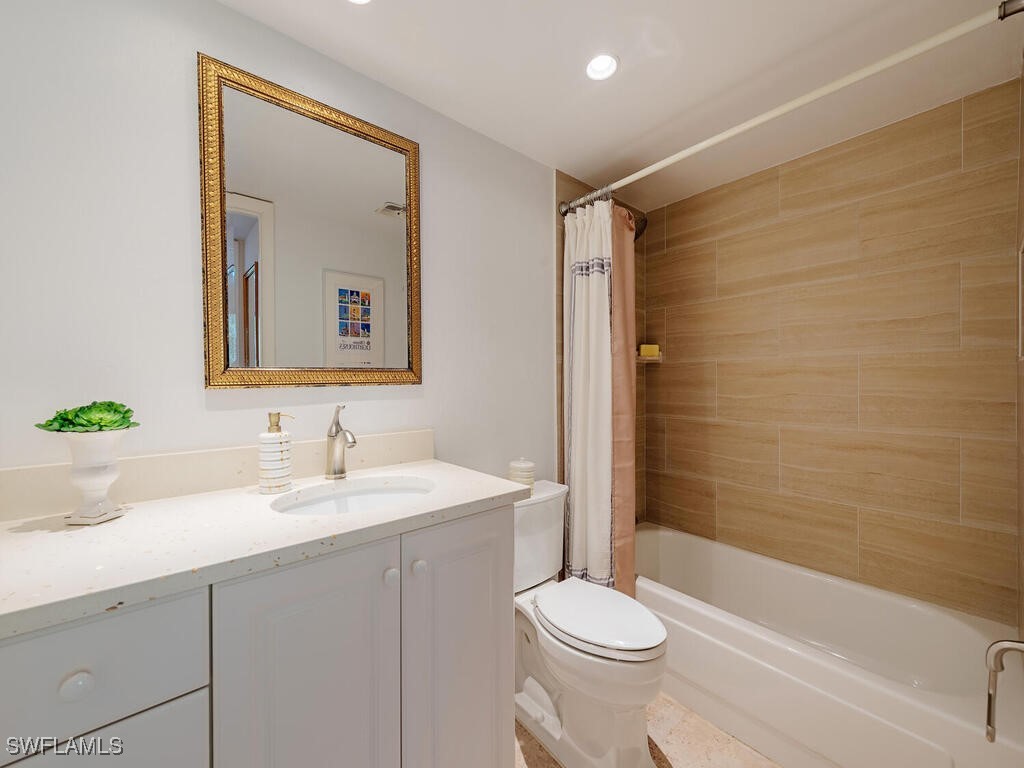 3930 Belair Lane #207 Naples FL 34103 225079816 image10