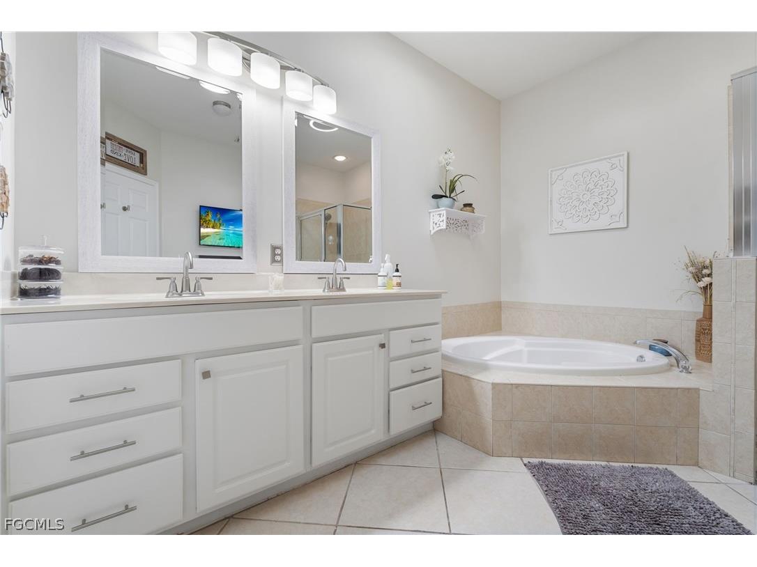 3931 Recreation Lane Naples FL 34116 2026013960 image13