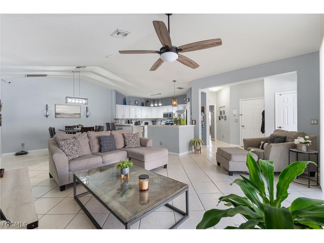 3931 Recreation Lane Naples FL 34116 2026013960 image5