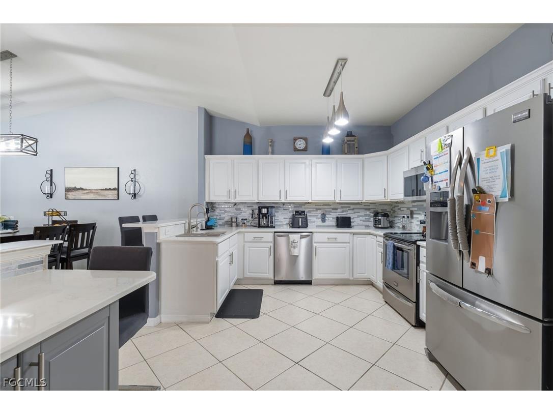 3931 Recreation Lane Naples FL 34116 2026013960 image9