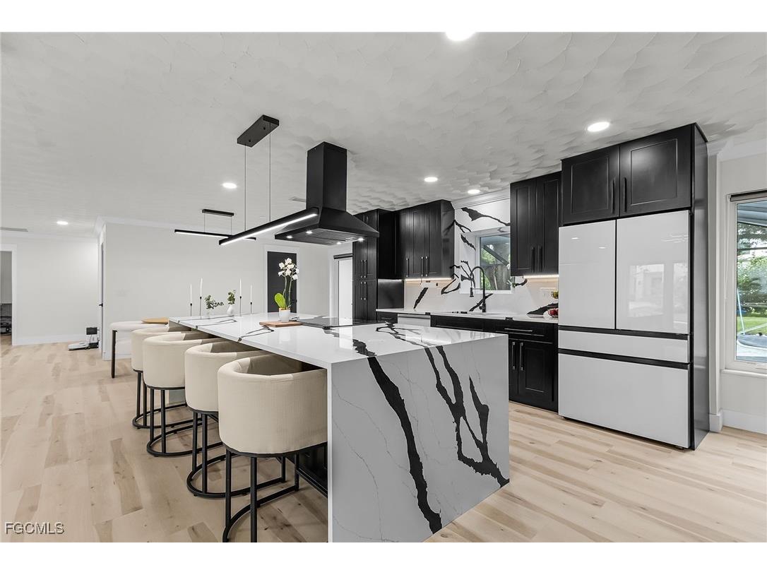 3931 W Riverside Drive Fort Myers FL 33901 2025009823 image10