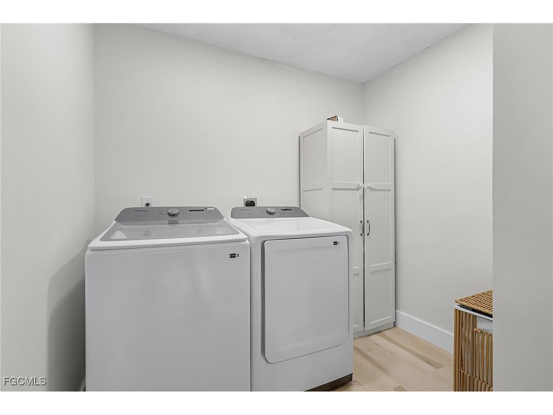 3931 W Riverside Drive Fort Myers FL 33901 2025009823 image15