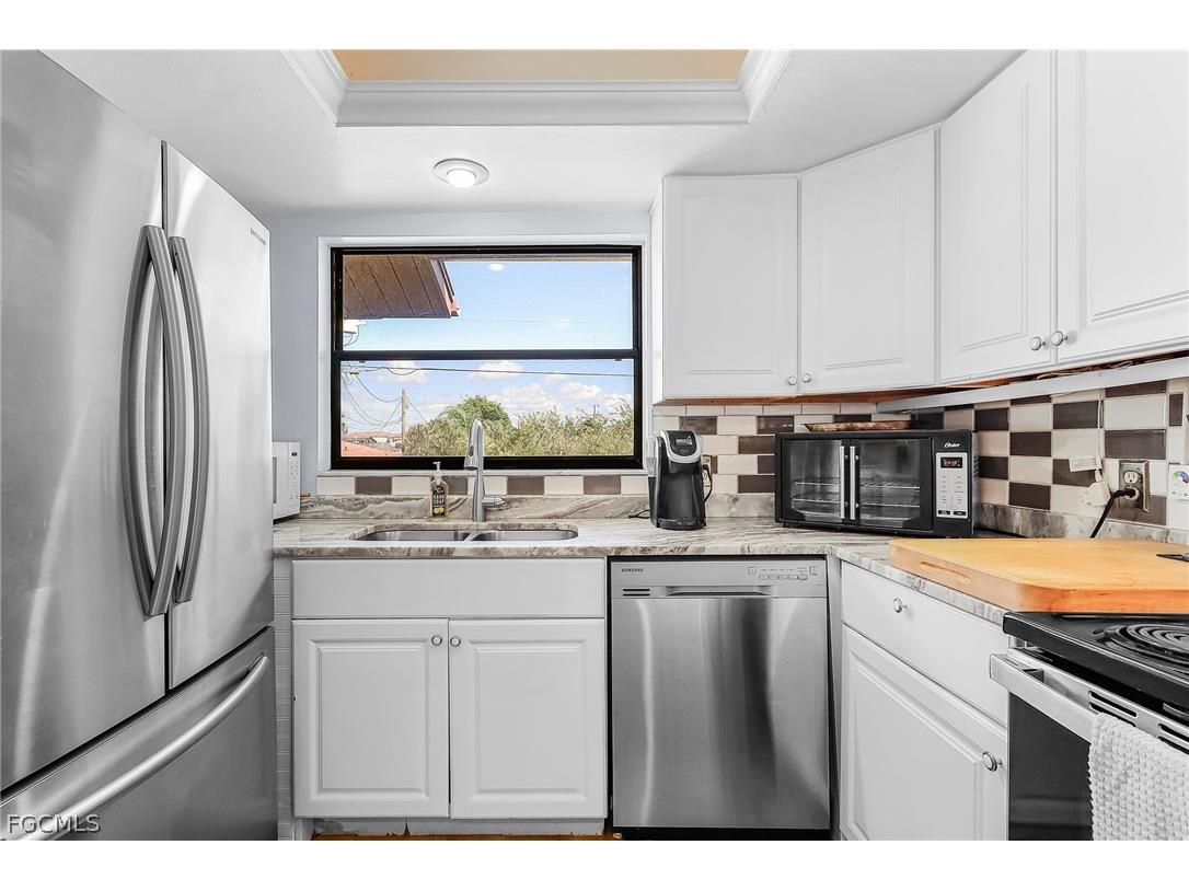 3935 Country Club Boulevard #17 Cape Coral FL 33904 2026012823 image6